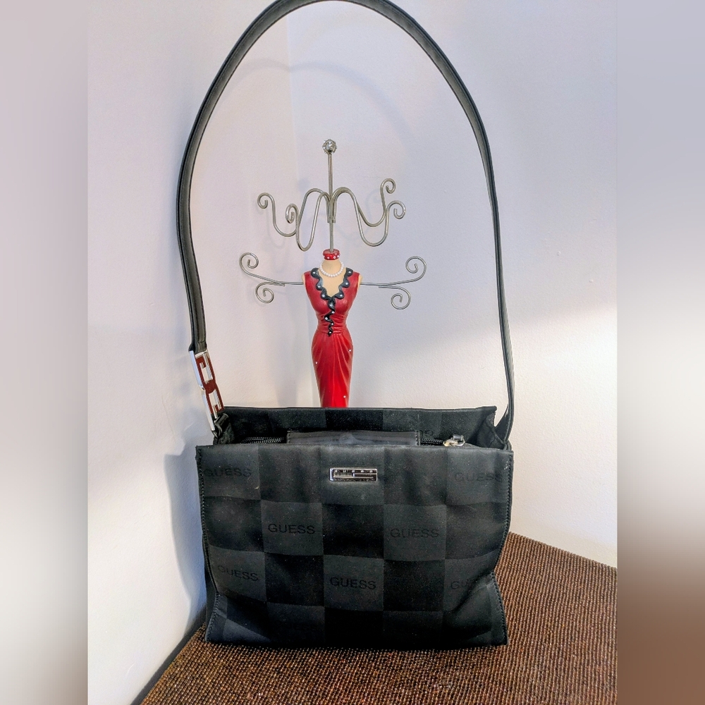 GUESS Vintage Black/ Gray Checkered Shoulder Bag
